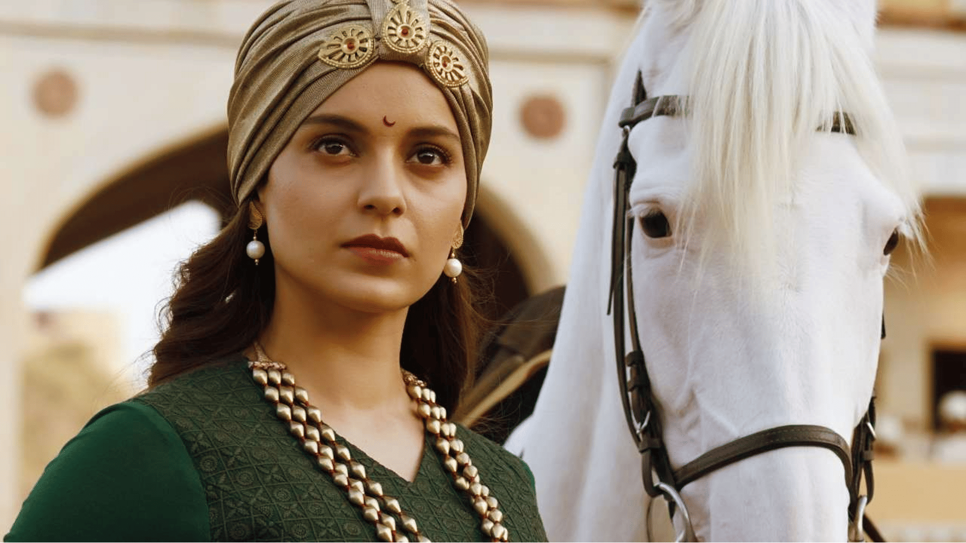 Actors in Freedom Fighters Roles Randeep Hooda Veer Savarkar Vicky Kaushal Udham Singh