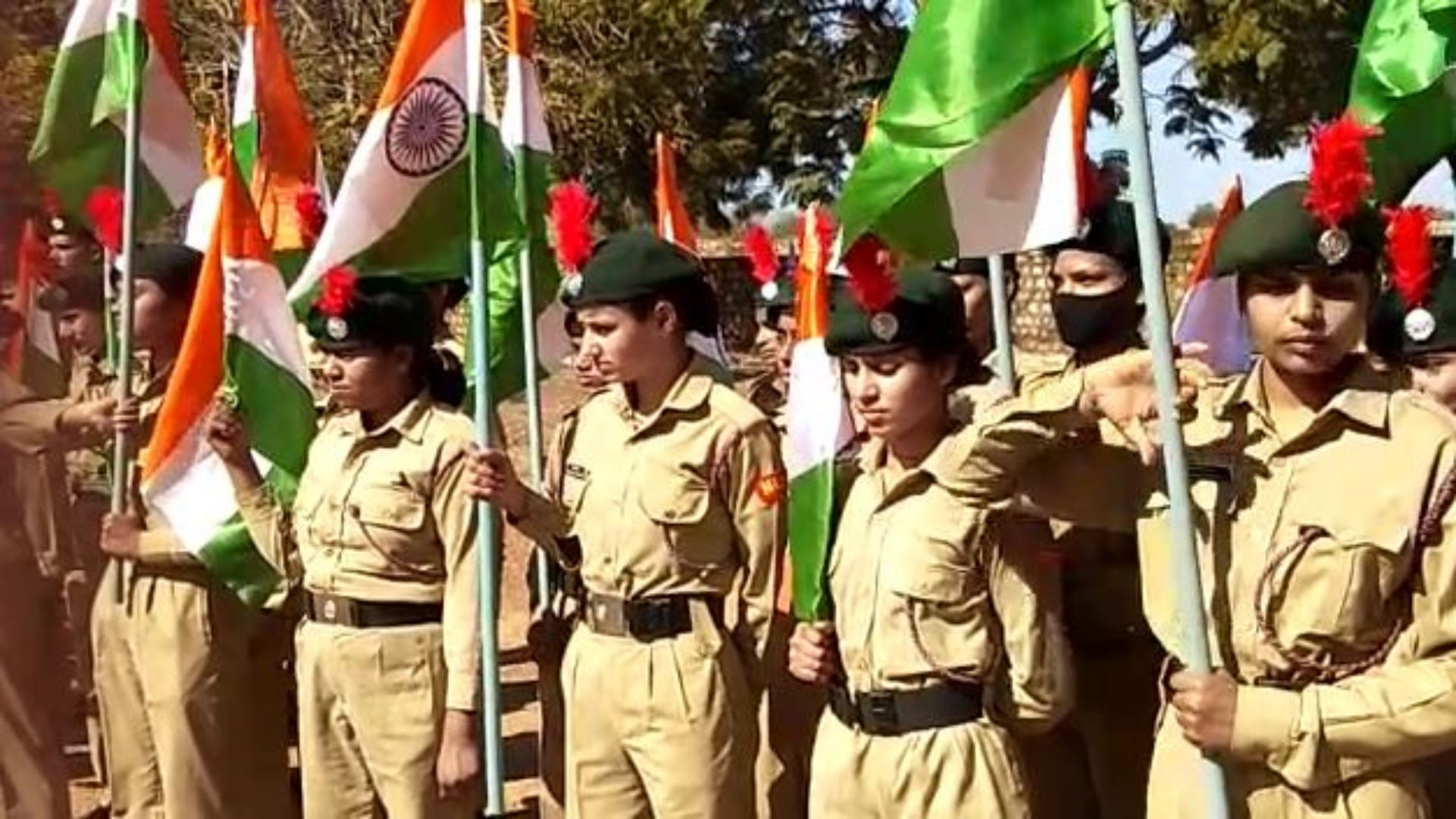 NCC की एकता मशाल यात्रा
