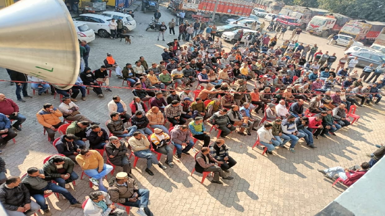 Truck operators agitation continues, sloganeering against Adani