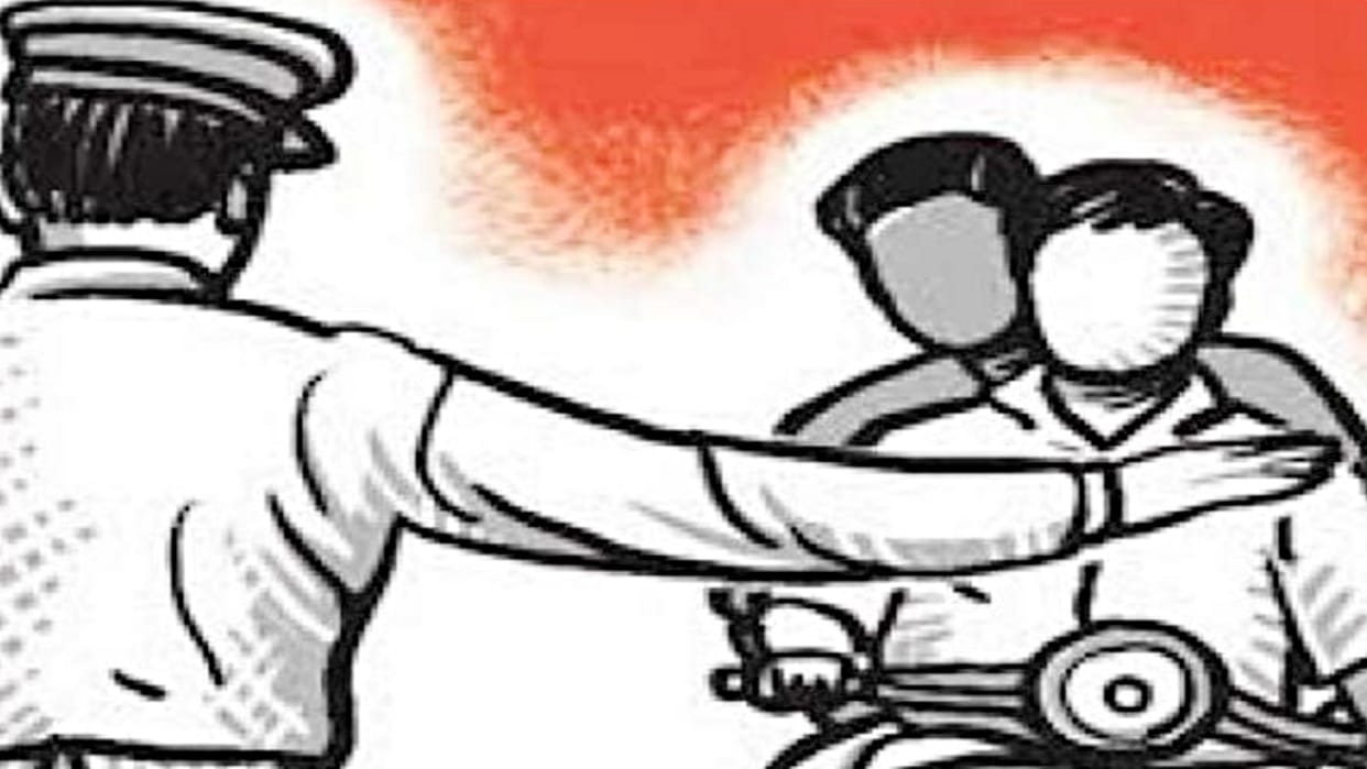 Ujjain Police arrested a young man roaming on a stolen bike in Ujjain