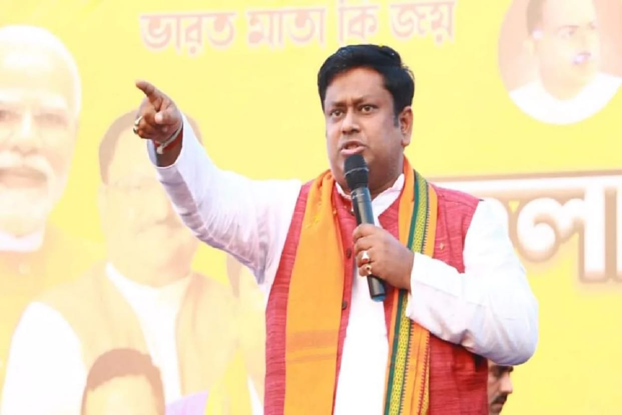 West Bengal: State BJP president detained for performing Ganga Aarti