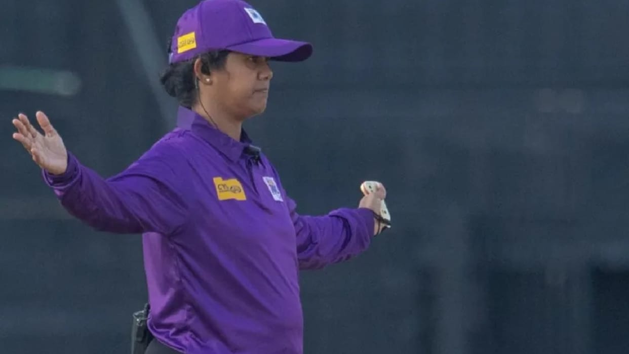 first time women umpire in Ranji Trophy Rathi Janani and Gayathri make history