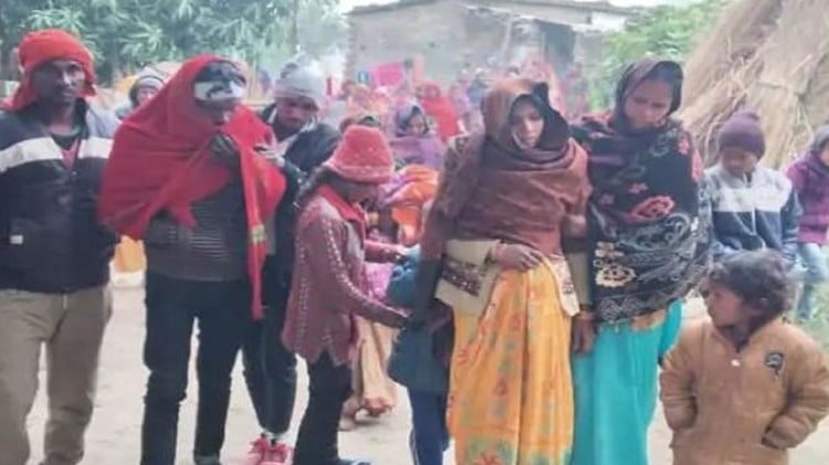 मारपीट की घटना में घायल एक पक्ष के लोग