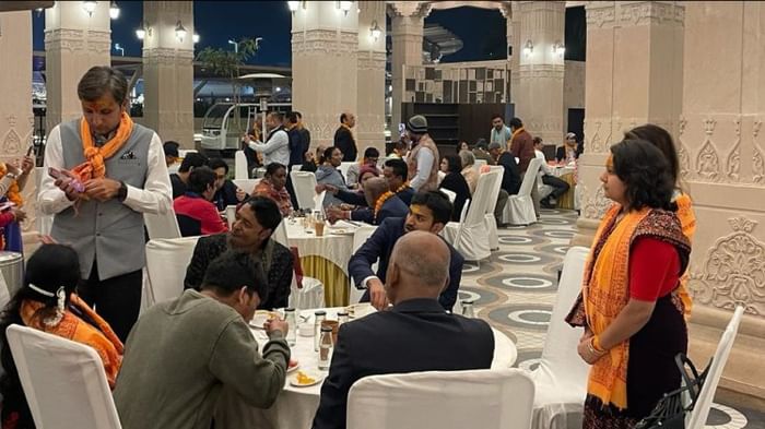 बाबा महाकाल के दर्शन कर धन्य हुए प्रवासी भारतीय