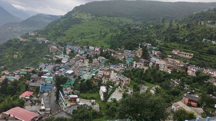 Joshimath Sinking Cracks In Many Houses In Tehri Uttarakhand Ground Sinking In Guptkashi As Well