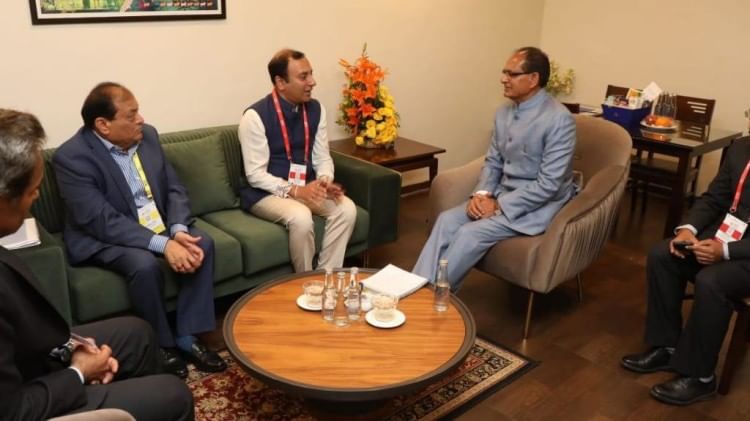 global investors summit: अडानी मप्र में निवेश करेंगे 60 हजार करोड़ रुपए, रिलायंस, आईटीसी भी देंगे रोजगार global investors summit: अडानी मप्र में निवेश करेंगे 60 हजार करोड़ रुपए, रिलायंस, आईटीसी भी देंगे रोजगार