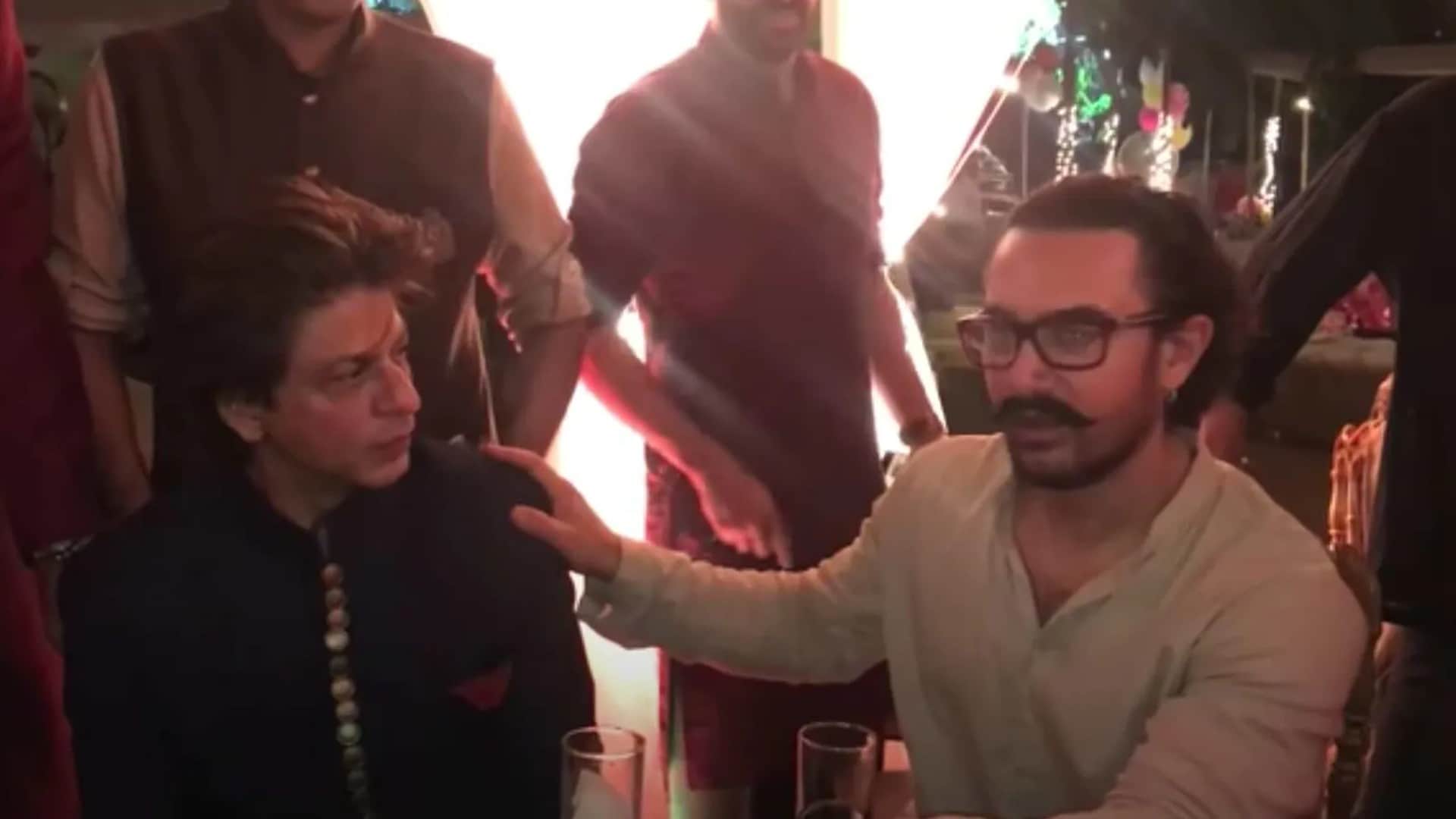 Thursday Throwback when Aamir Khan Denied to Dinner at Pathaan actor Shah rukh Khan Mannat House