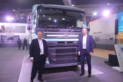 B. Dinakar, EVP, Volvo Trucks India and Jonas Nilsson, VP India & Indonesia, Volvo Truck Corporation