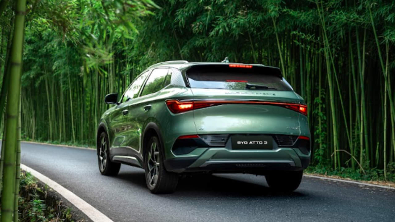 BYD India Unveils its Luxury Electric Sedan BYD Seal and Launches BYD ATTO 3 Limited Edition at Auto Expo 2023