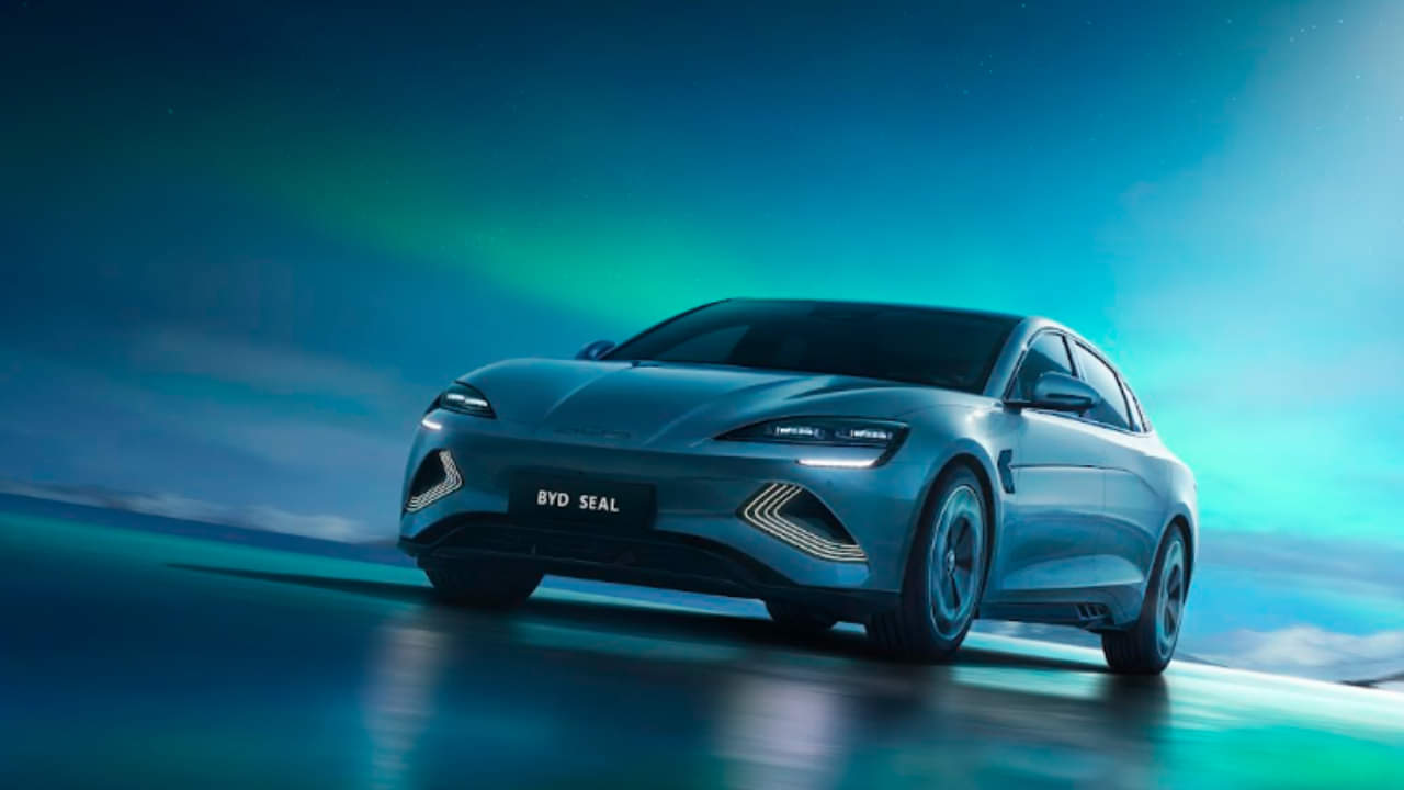 BYD India Unveils its Luxury Electric Sedan BYD Seal and Launches BYD ATTO 3 Limited Edition at Auto Expo 2023