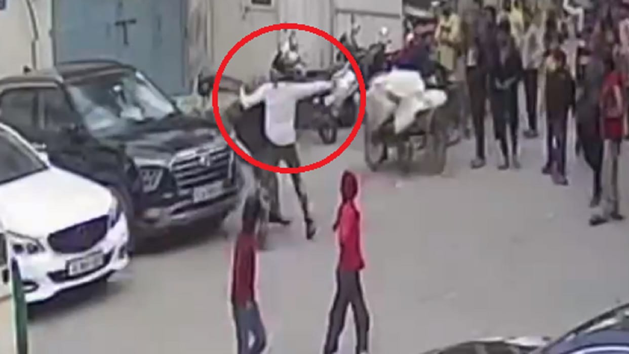 Delhi ASI Murder Video: Delhi Police ASI Was Stabbed with Knife More Than 12 Times By Miscreants