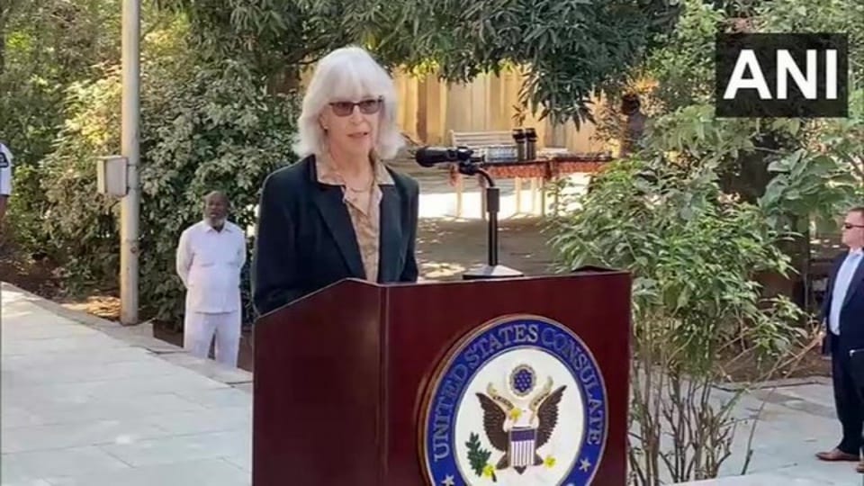 US envoy Elizabeth Jones announces USD 250000 for conservation and restoration of Paigah Tombs