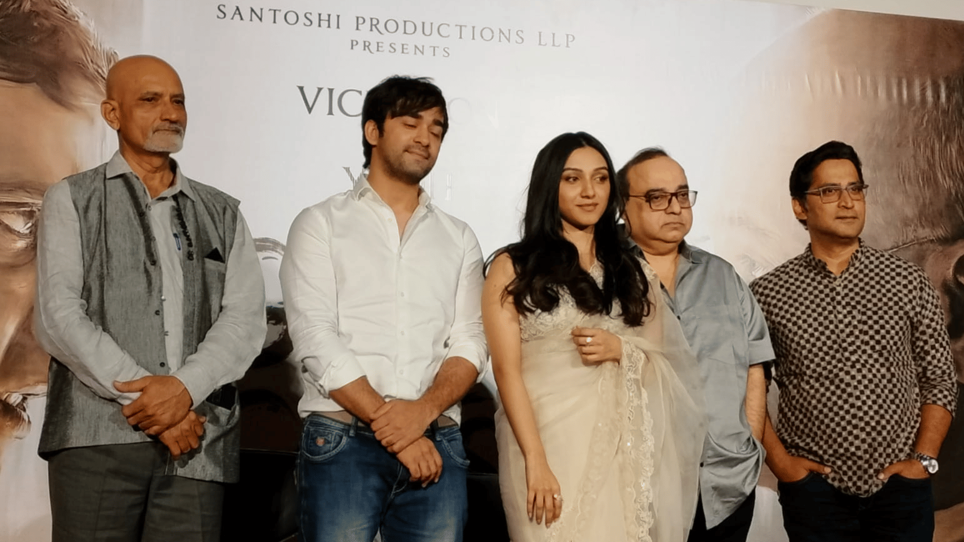 Gandhi Godse Ek Yudh Trailer launch sunny deol will work with director Rajkumar Santoshi after a long time
