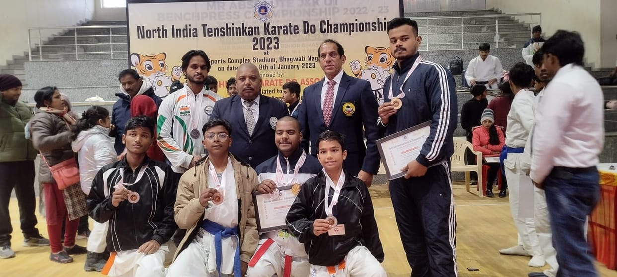 Kanpur Sports Update, Sahara won the match by 60 runs, six players won medals in karate