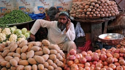 pakistan economic crisis inflation rise double forex reserve empty like sri lanka