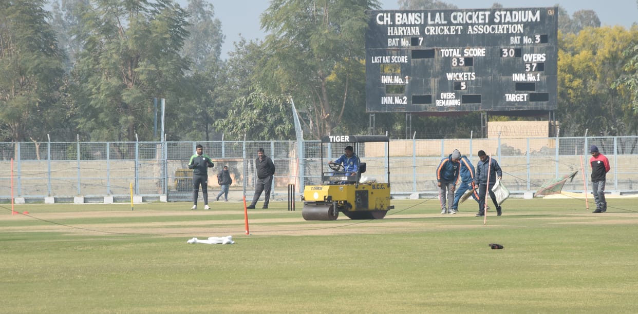 Nagaland's first innings was reduced to 88 runs, Haryana scored 56 runs losing 2 wickets