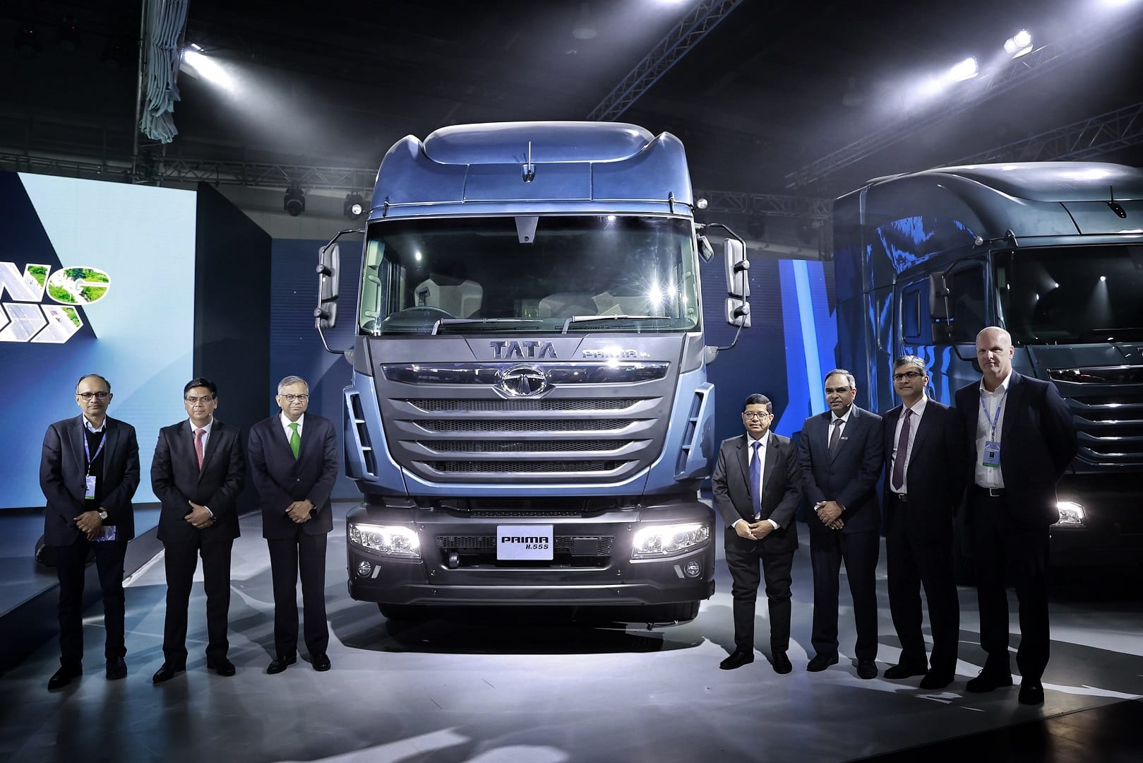Auto Expo 2023 Tata Motors showcases wide range of Safer, Smarter and Greener mobility solutions News in Hindi