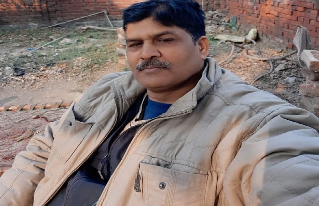 Bike rider guard who went for milk for owner was crushed truck in ramnagar varanasi