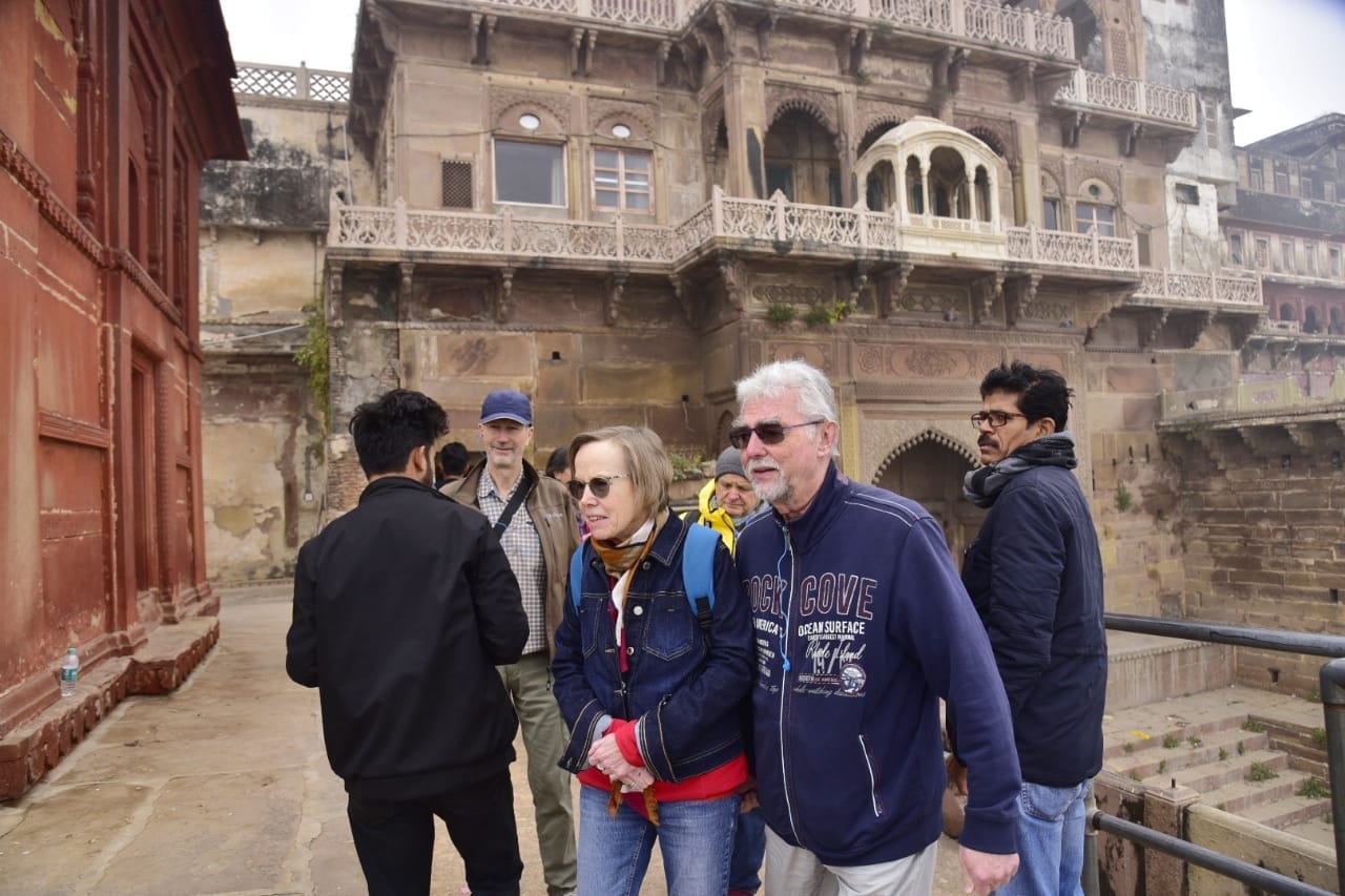 Tourists of Ganga Vilas Cruise saw Ganga Aarti in varanasi also visit Ramnagar Fort and Durga Temple