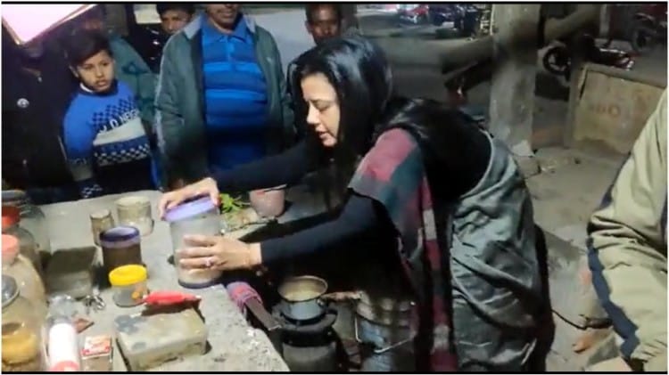 महुआ मोइत्रा
