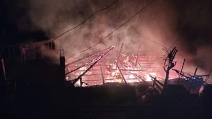 आग (सांकेतिक तस्वीर)