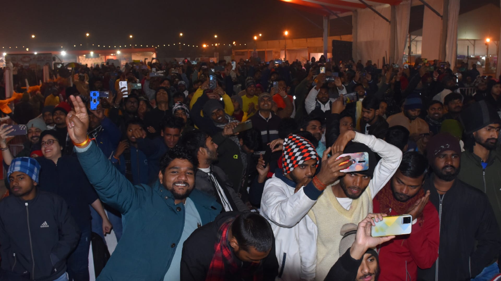 Sufi singers Kailash Kher and Aman Trikha performed at Bollywood Night of Gorakhpur Festival