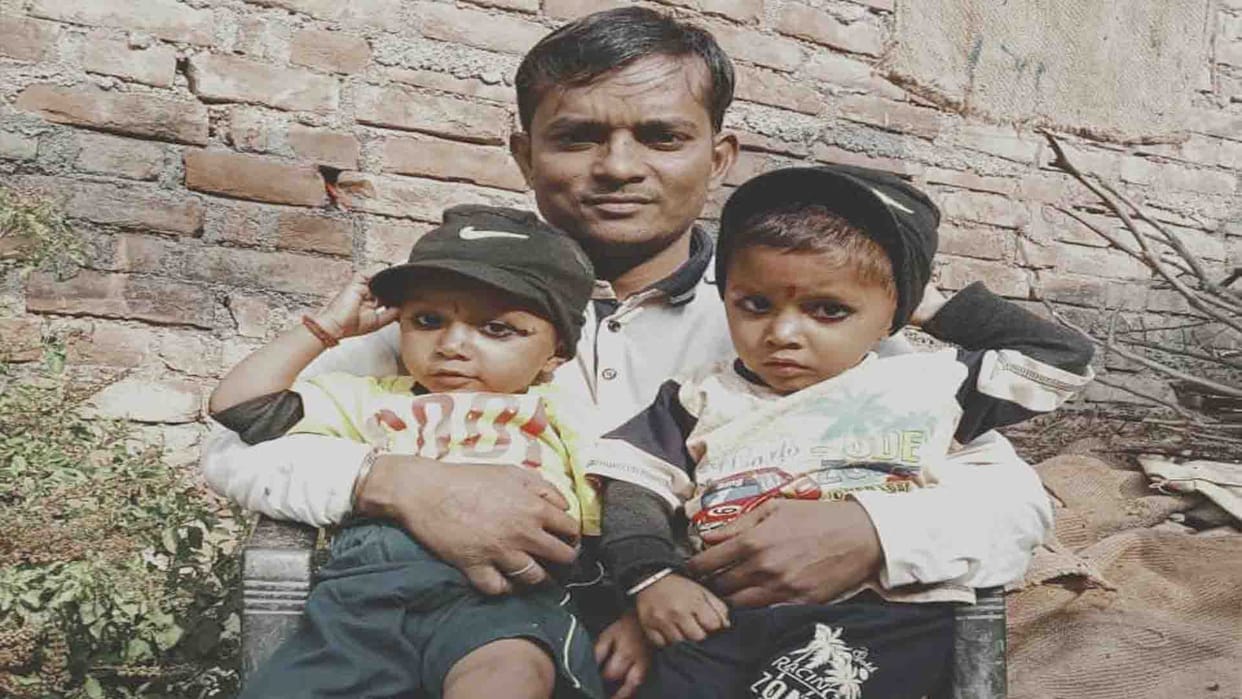 Two and a half year old twin brothers died due to cold in Jalaun