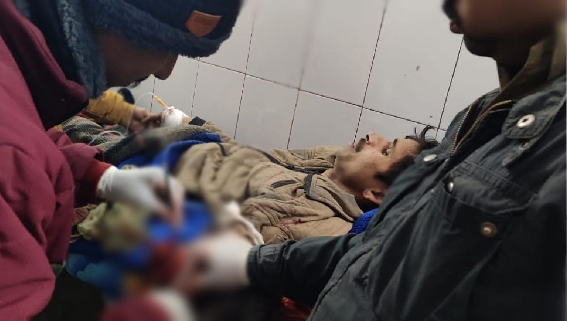 OT was locked and patient was being treated on stretcher in Hardoi