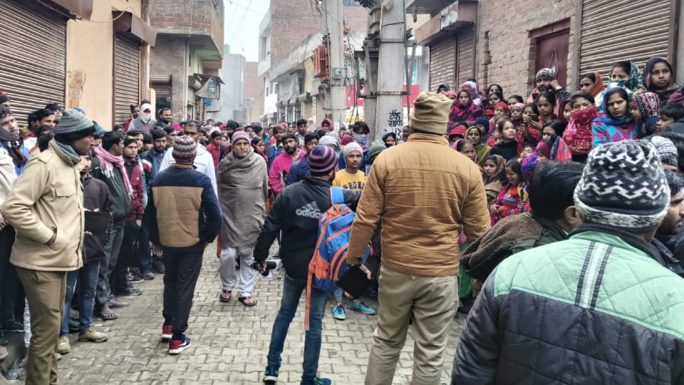 Fire broke out in house due to cylinder explosion, couple and four children burnt alive in Panipat