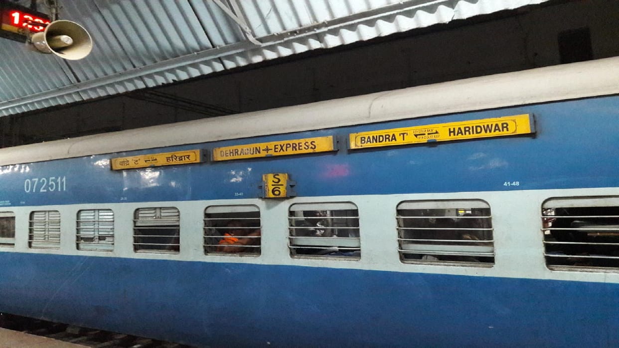 Canceled due to fog, Haridwar Express returned on track