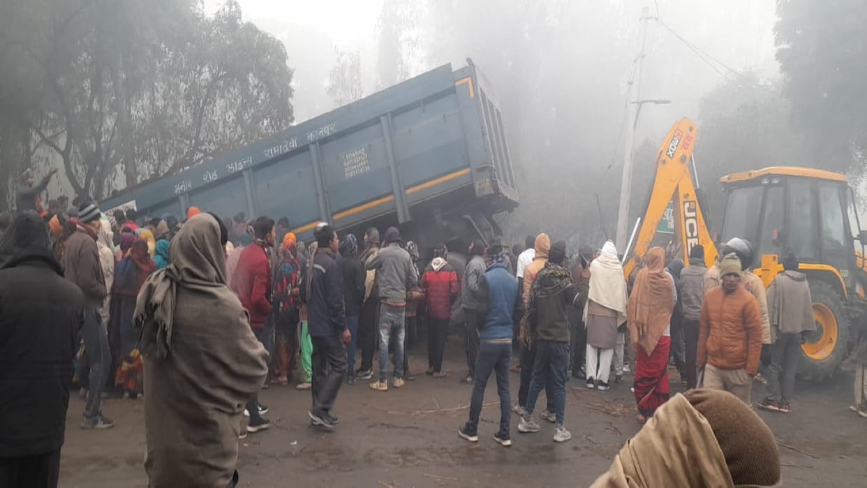 Road Accident Uncontrollable dumper crushed six people in Rae Bareli