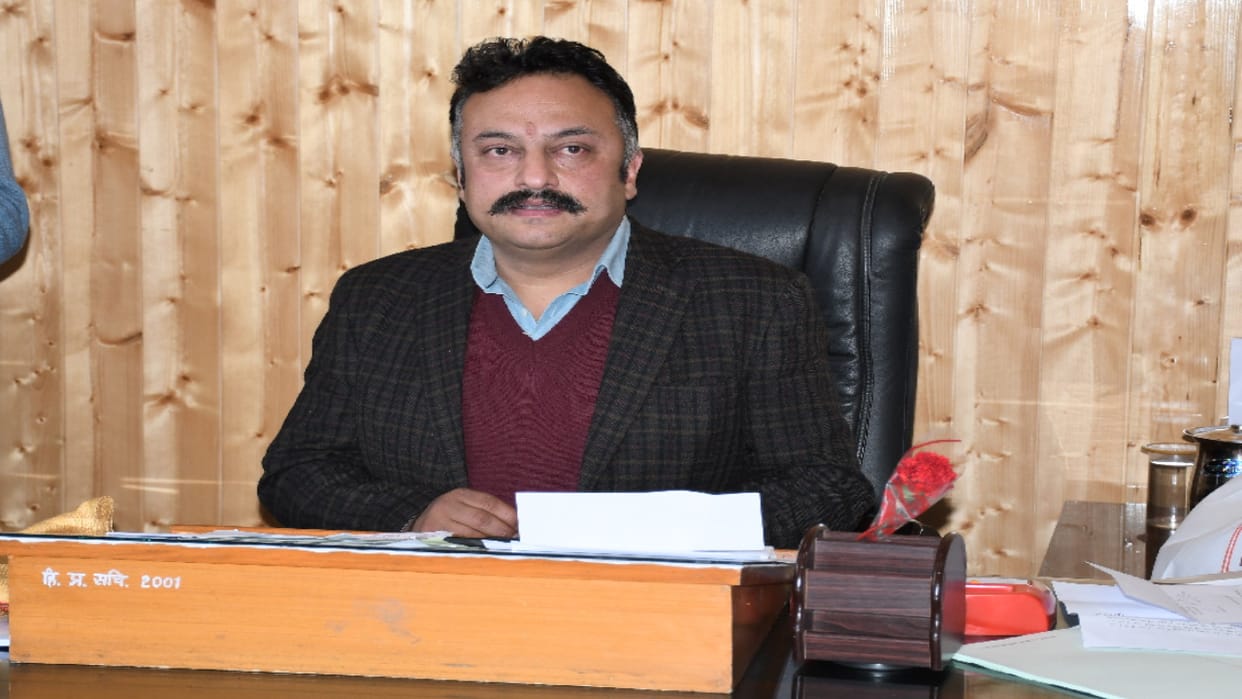 Education Minister Rohit Thakur said - not to transfer, priority to give quality education