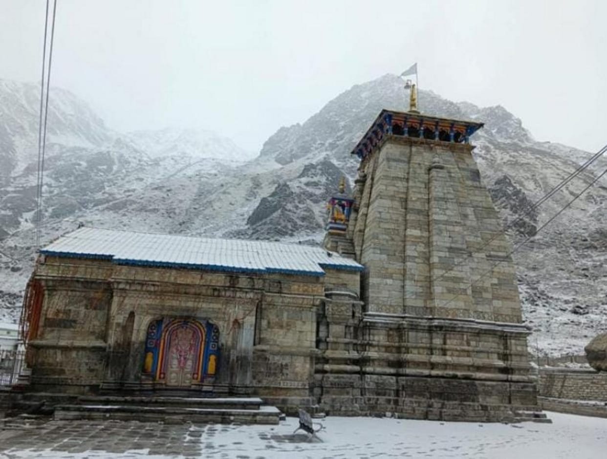 Uttarakhand weather News First snowfall of the year in BadriNath Kedarnath Watch photos