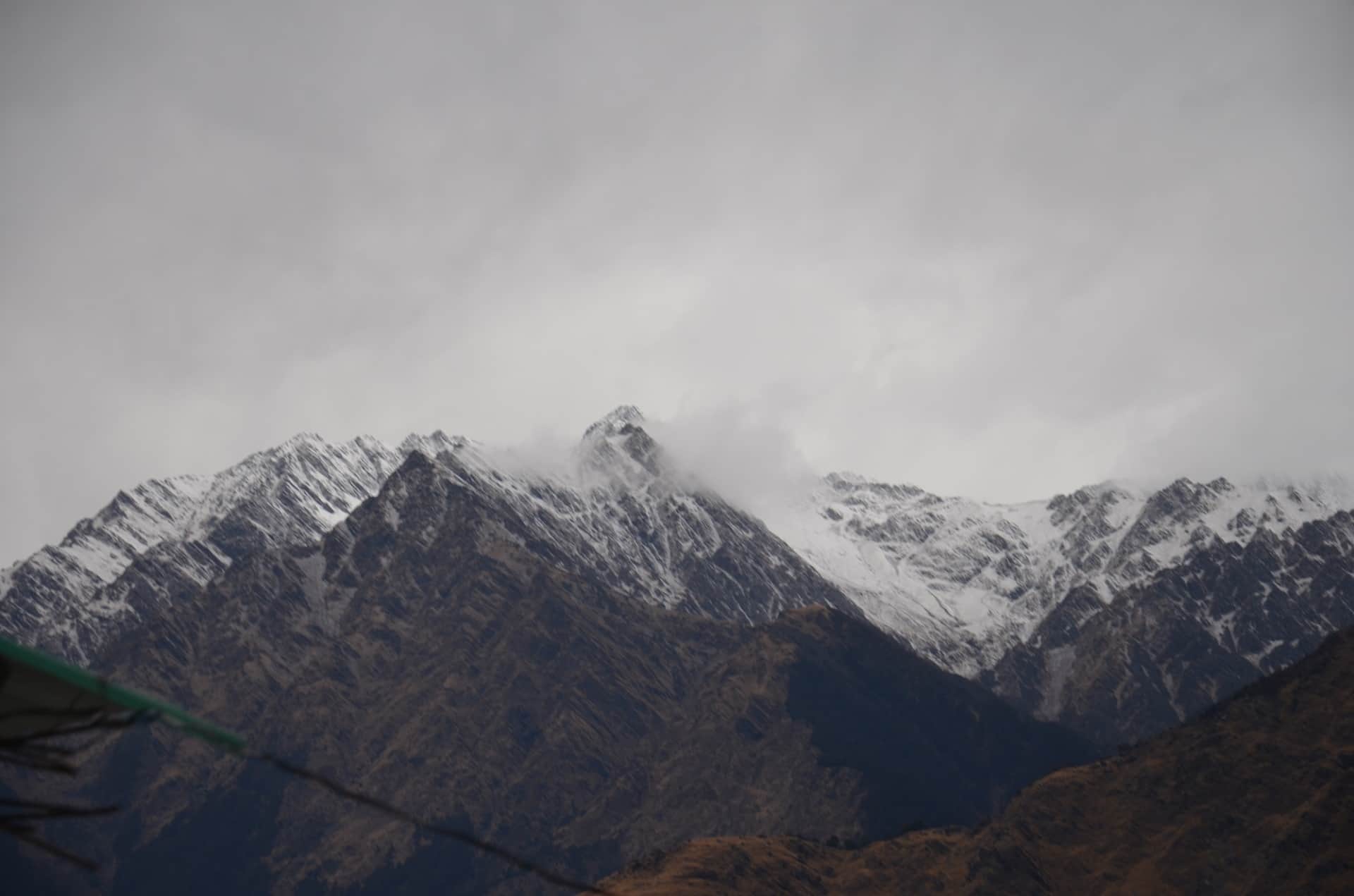 Joshimath Landslide: beauty of city visible from Entry point after seven storey hotel broken