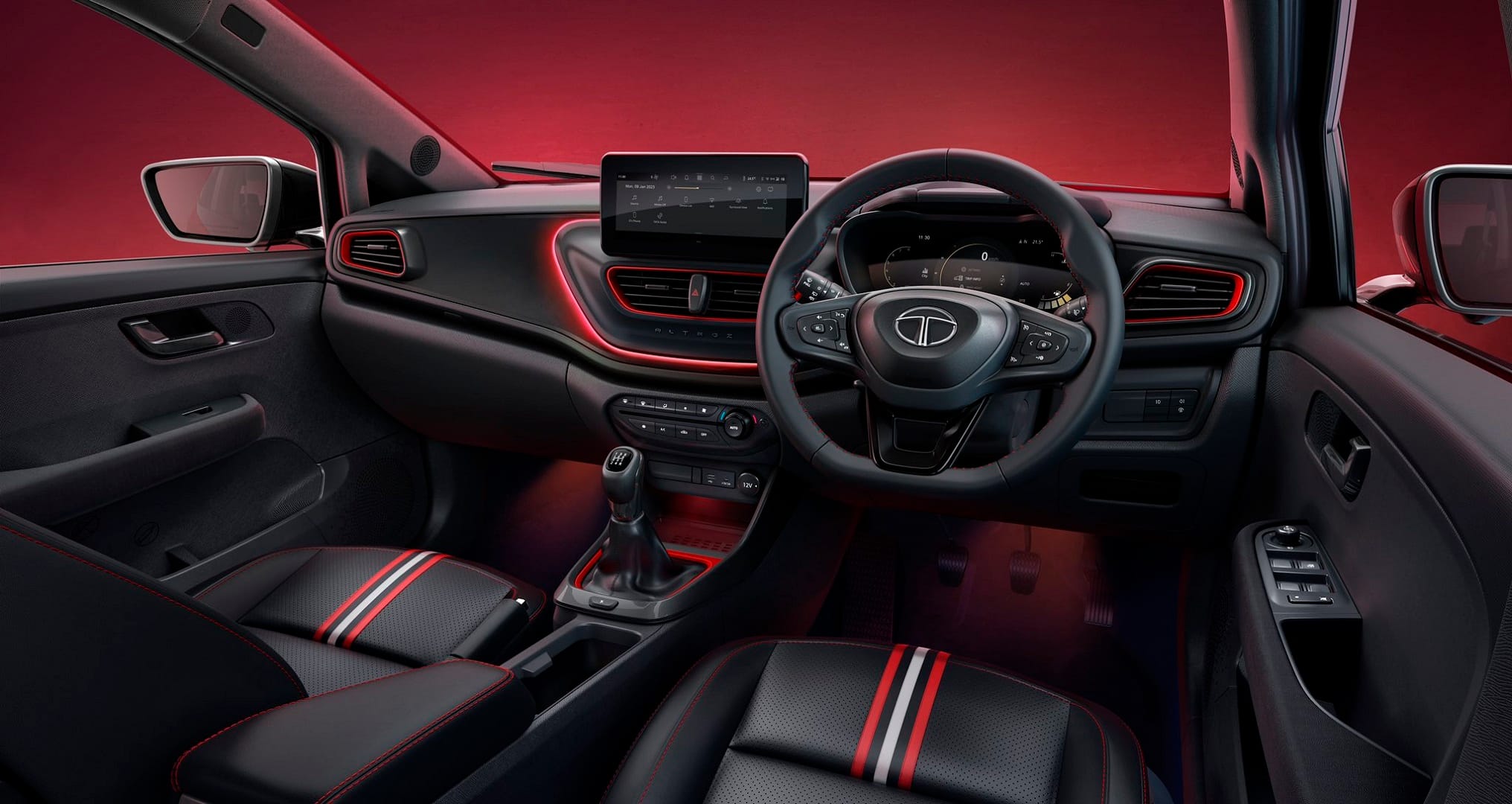 Auto Expo 2023 Tata Motors showcased Altroz Racer sporty hatchback with new features News in Hindi
