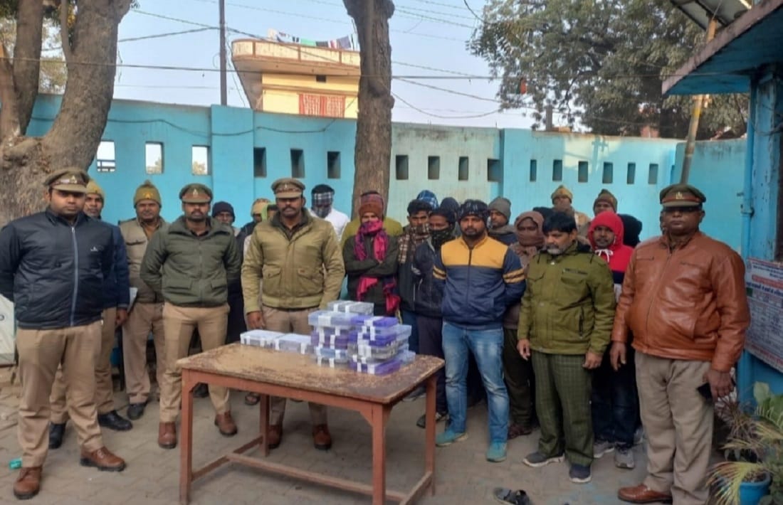 Gambling party in Dil Garden restaurant varanasi gamblers used to gather from all over Purvanchal
