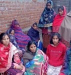 मृतक रामसंवारे के परिजन।संवाद