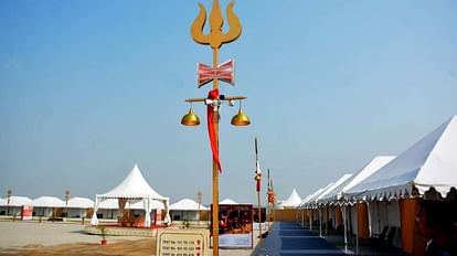 Tent City varanasi: गंगा किनारे रेती पर टेंट सिटी बसाने वाले संचालकों को नोटिस, NGT ने सख्त होकर पूछा ये सवाल Tent City Varanasi: Notice to the operators who set up tent city on the banks of the Ganges, NGT strictly aske