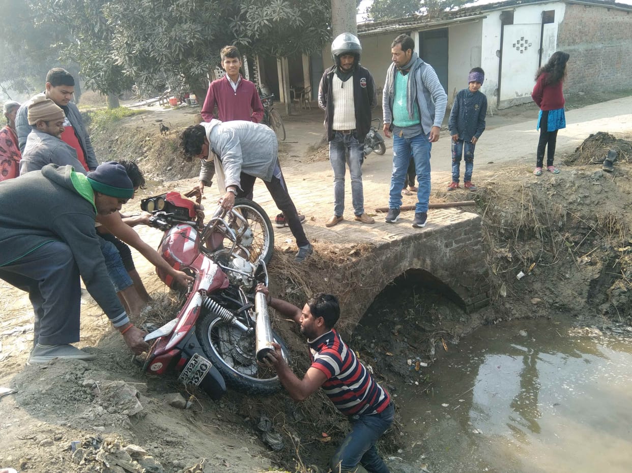Bike rider fell into the canal due to damage to the railing of the culvert