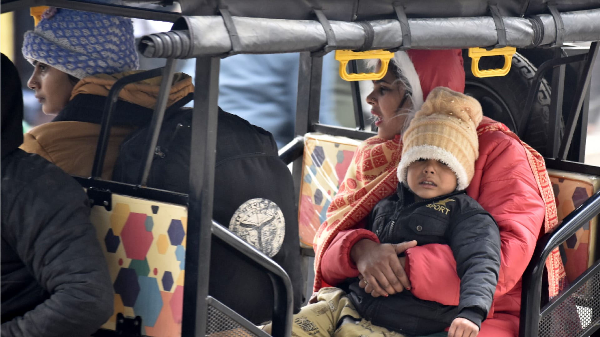 Gorakhpur Weather News Update Today Heavy Cold Wave 13 jan