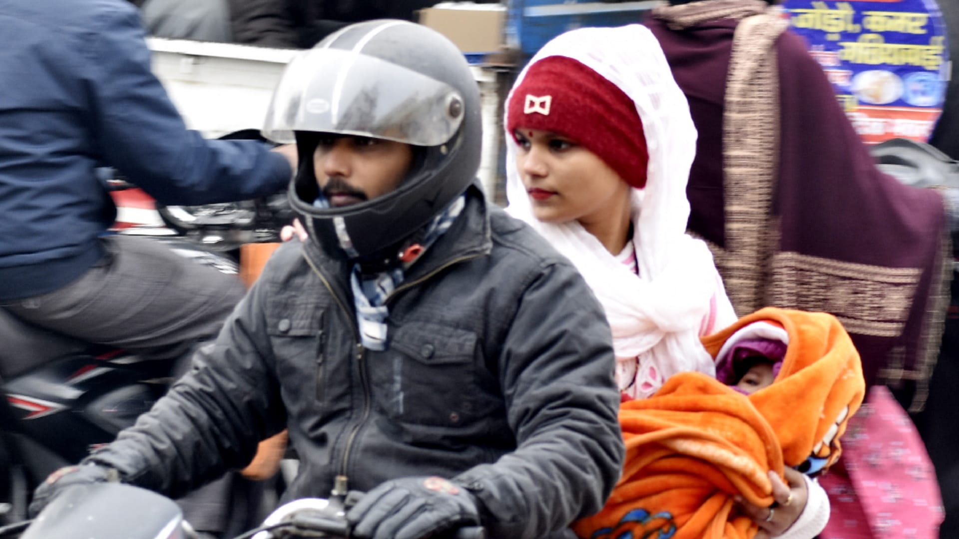 Gorakhpur Weather News Update Today Heavy Cold Wave 13 jan