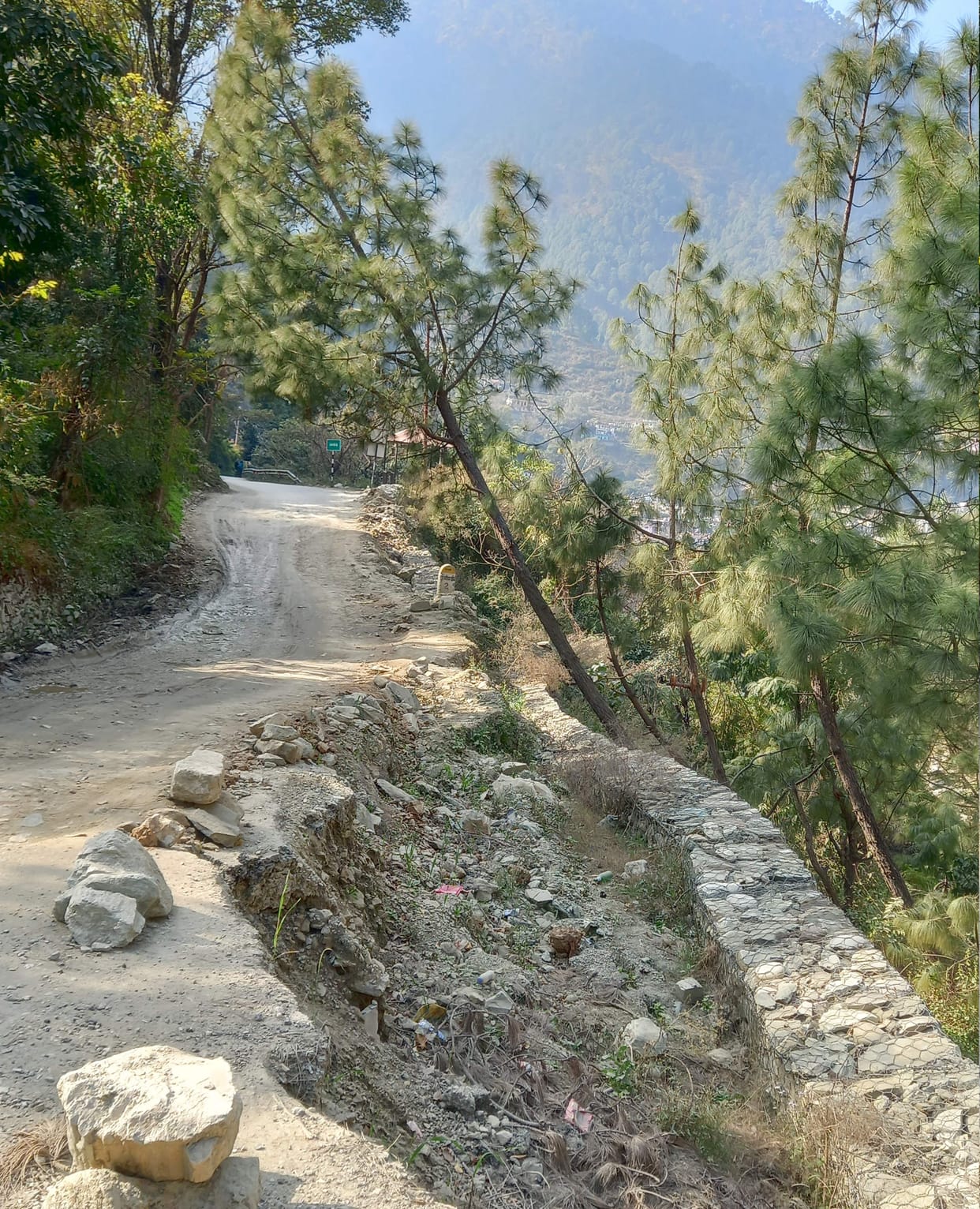 Road sinking due to erosion of Pindar river near Jakhed