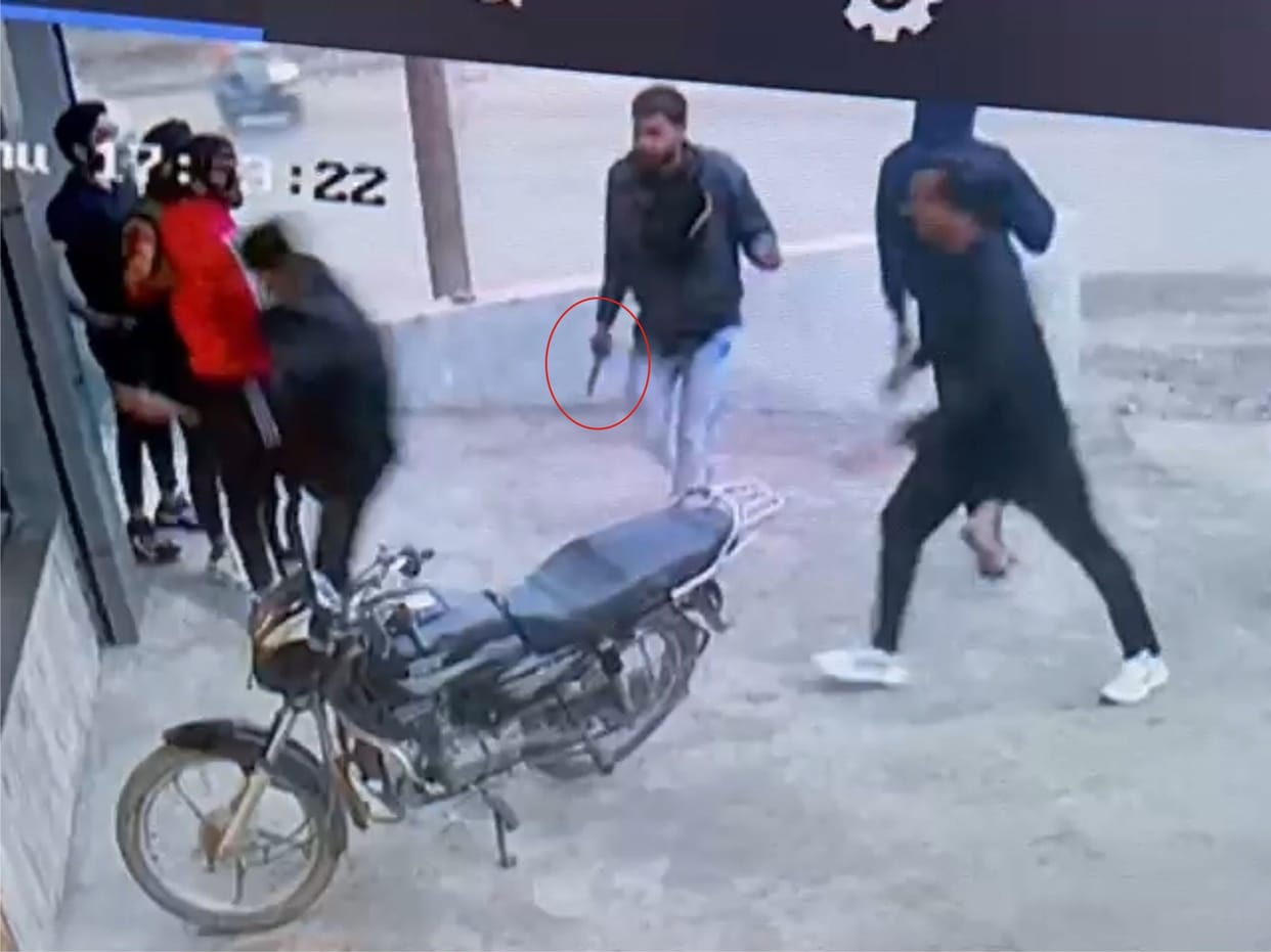 Mathura: Quarrel over forced gym, youth vandalized
