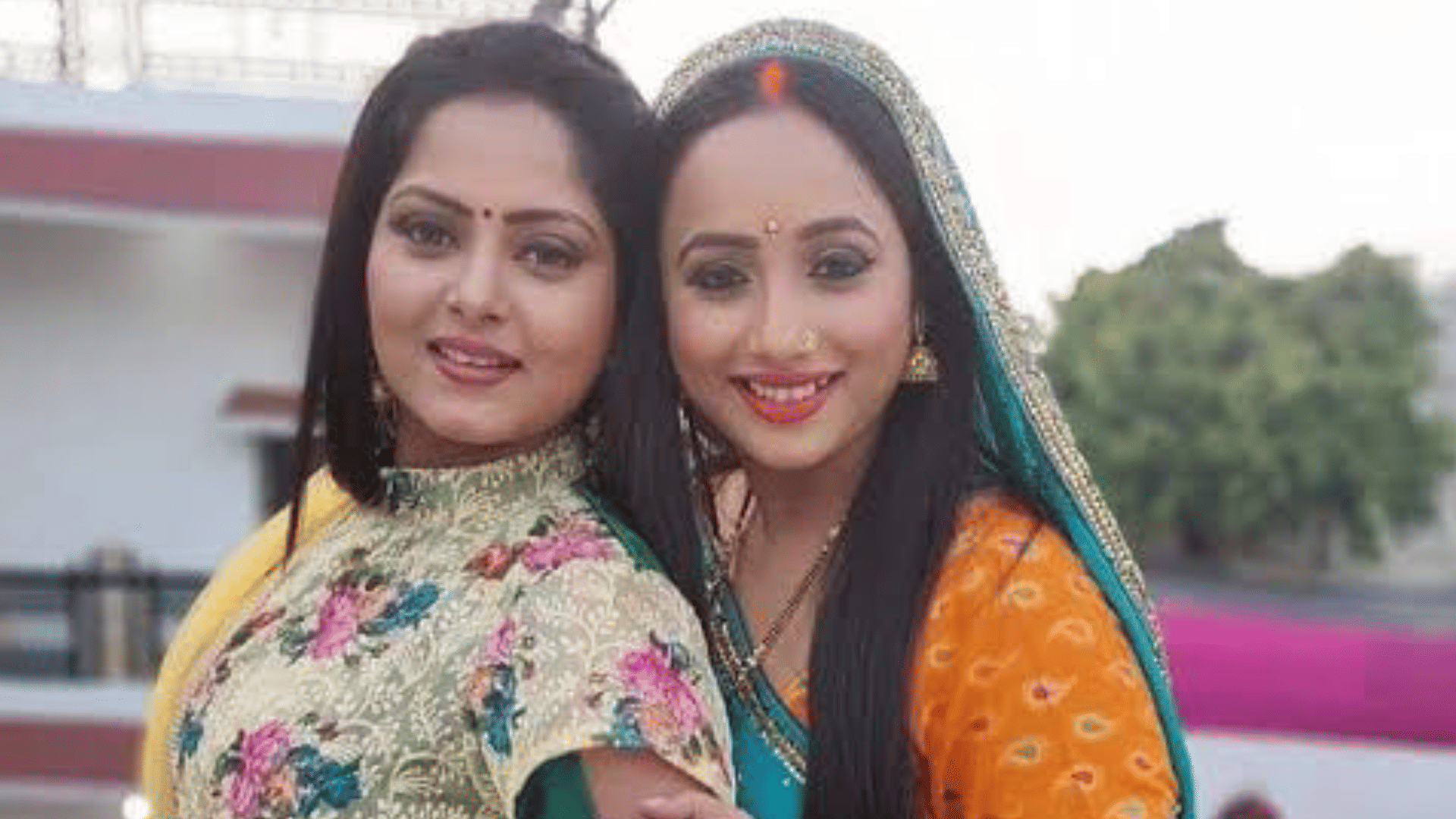 Bhojpuri actresses are best friends akshara amrapali Rani Chatterjee Anjana Priyanka Yamini anara Gupta punam