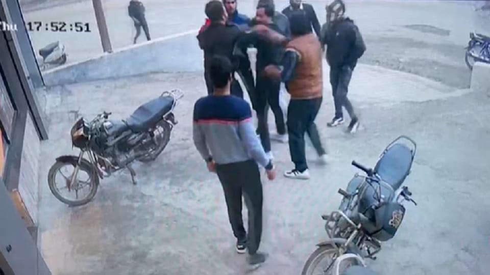 Domineering youths assaulted the gym trainer