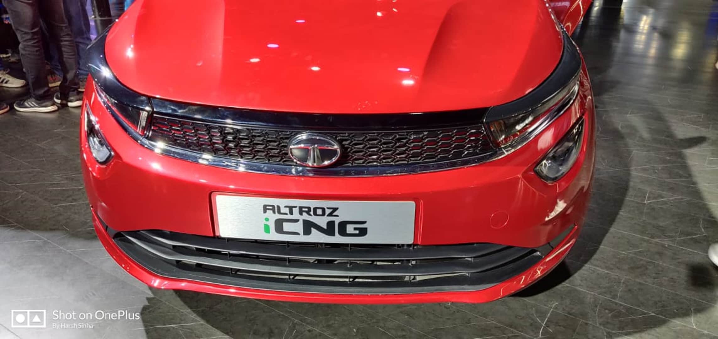 Tata Altroz CNG Car Launch Date in India Know Segment First Features Specs News in Hindi