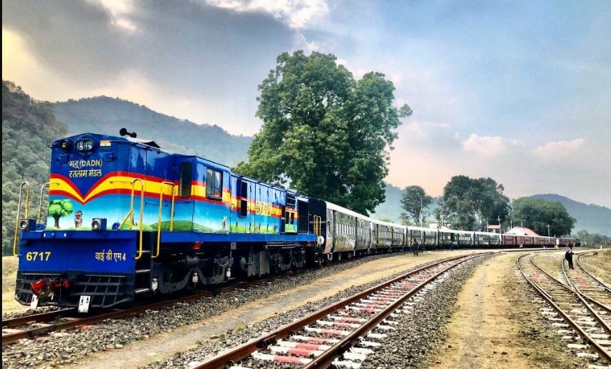 Mhow-Omkareshwar train will not run now, 146 years old journey will stop