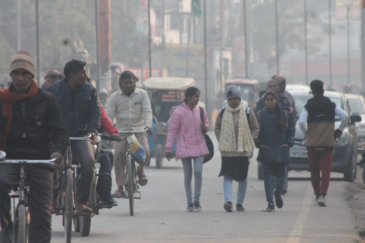 Bright sunshine came out, there was movement on the streets