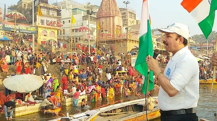 मकर संक्रांति पर गंगा को न करें गंदा: नमामि गंगे का घाट से लोगों को संदेश, पॉलिथीन मुक्त गंगा का आवाह्न नमामि गंगे की लोगों से अपील
