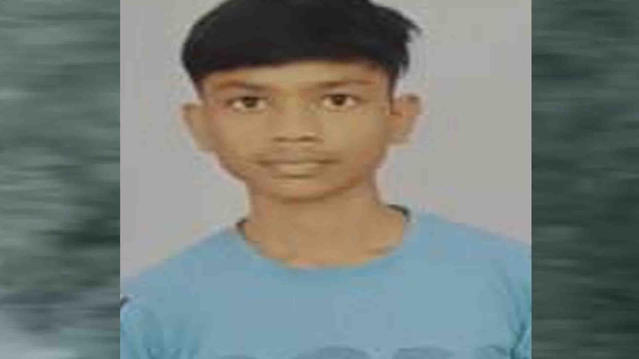 Jalaun: Class 10 student committed suicide after snatching mobile phone